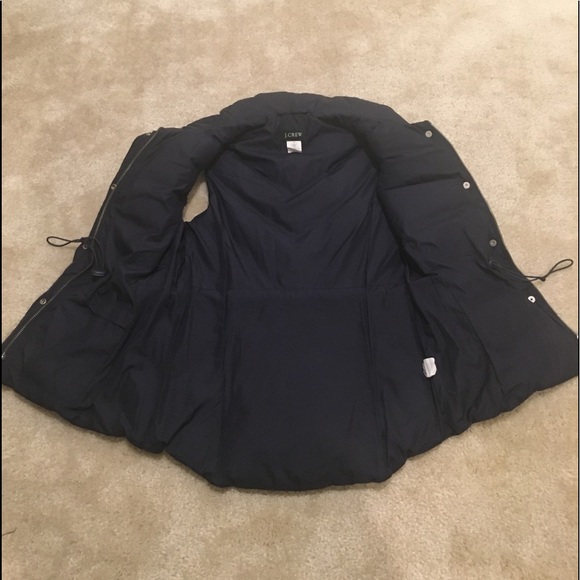 🎉 HP 🎉 J. Crew Puffer Vest - Picture 5 of 9